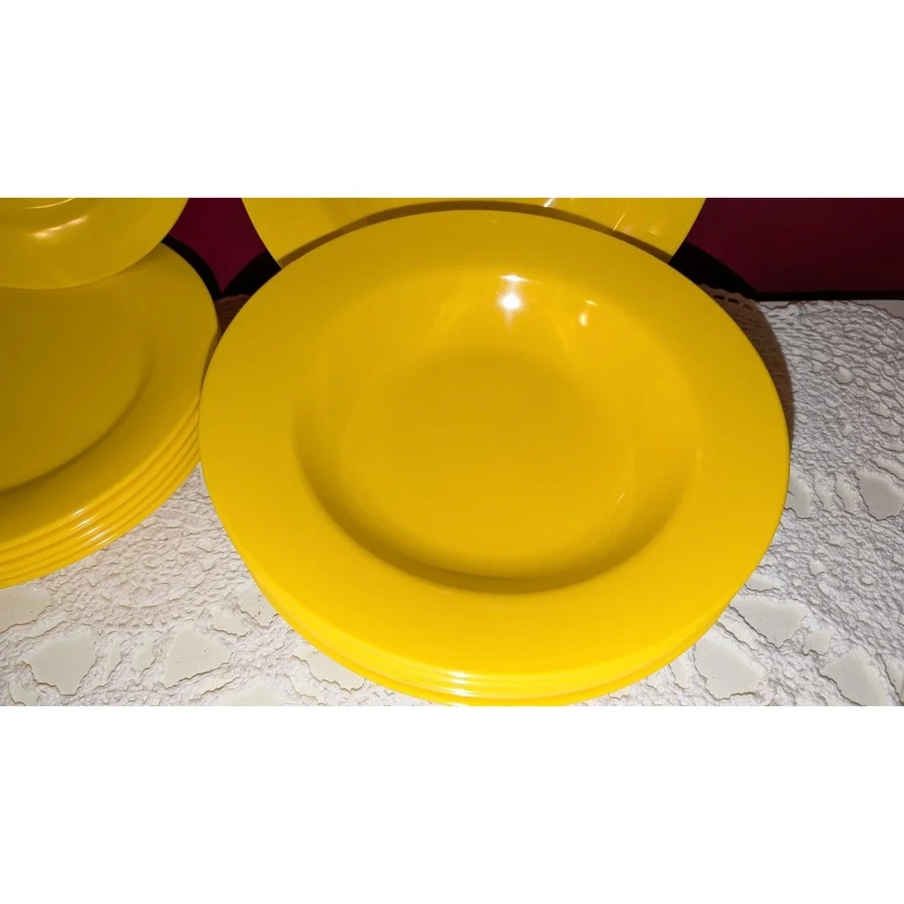 Yellow Melamine Vintage Elan Dinnerware Set 18 Pc MCM plates bowls excellent lot